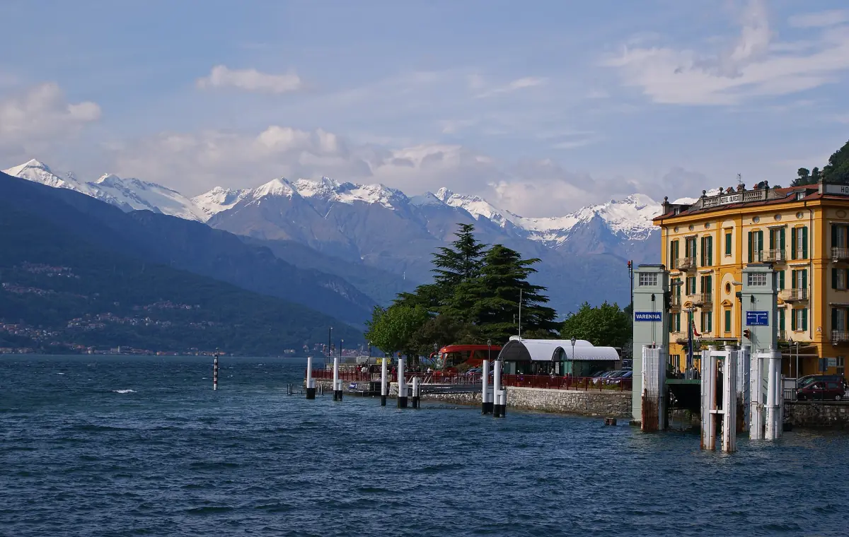 Der Fähranleger in Varenna